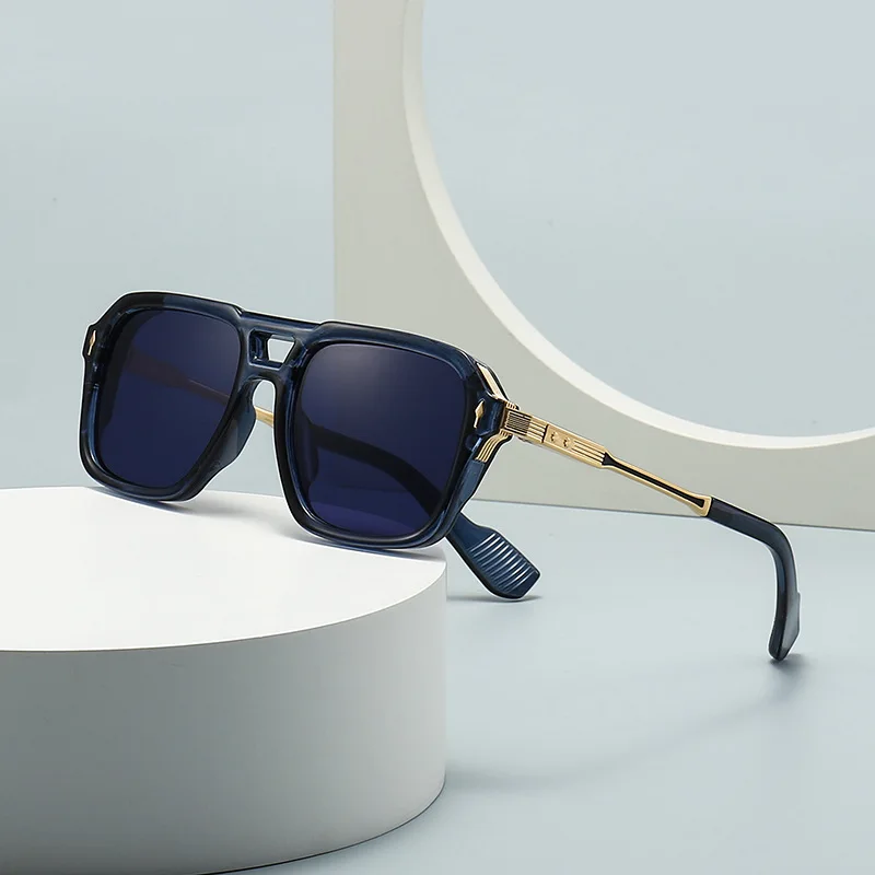 Retro Rays Sunglasses - Image 3